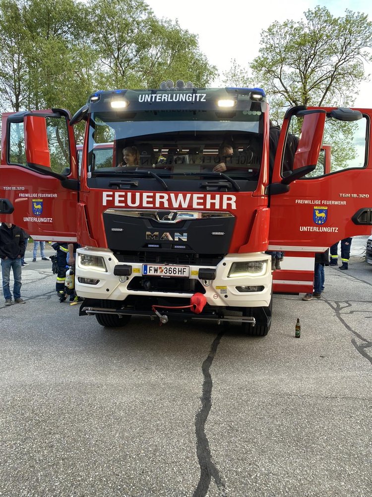 🎉 Unser neues HLF3 ist eingetroffen und einsatzbereit! 🚒🚨