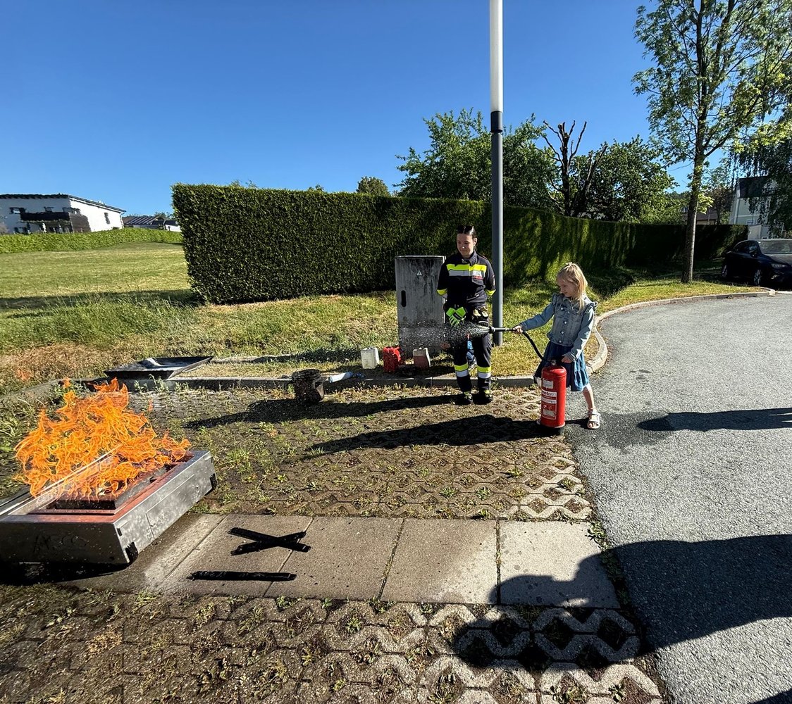 Zu Besuch bei Kindergrippe, Kindergarten und Volksschule
